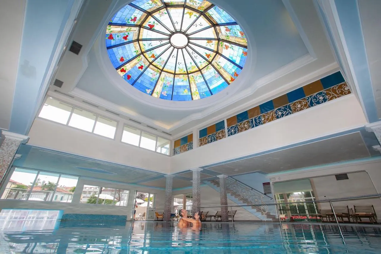 אבנו טרמה Palace Hotel Meggiorato