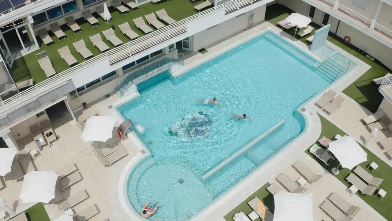 אבנו טרמה Palace Hotel Meggiorato