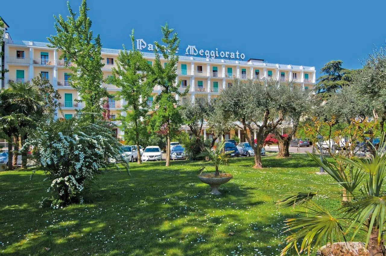 Palace Hotel Meggiorato location