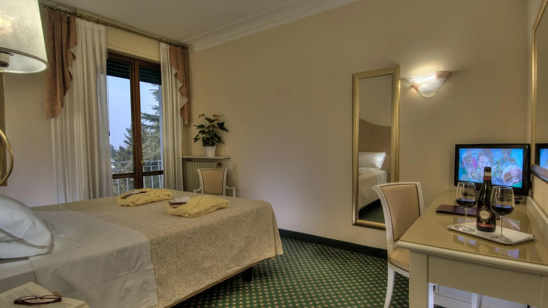 אבנו טרמה Palace Hotel Meggiorato